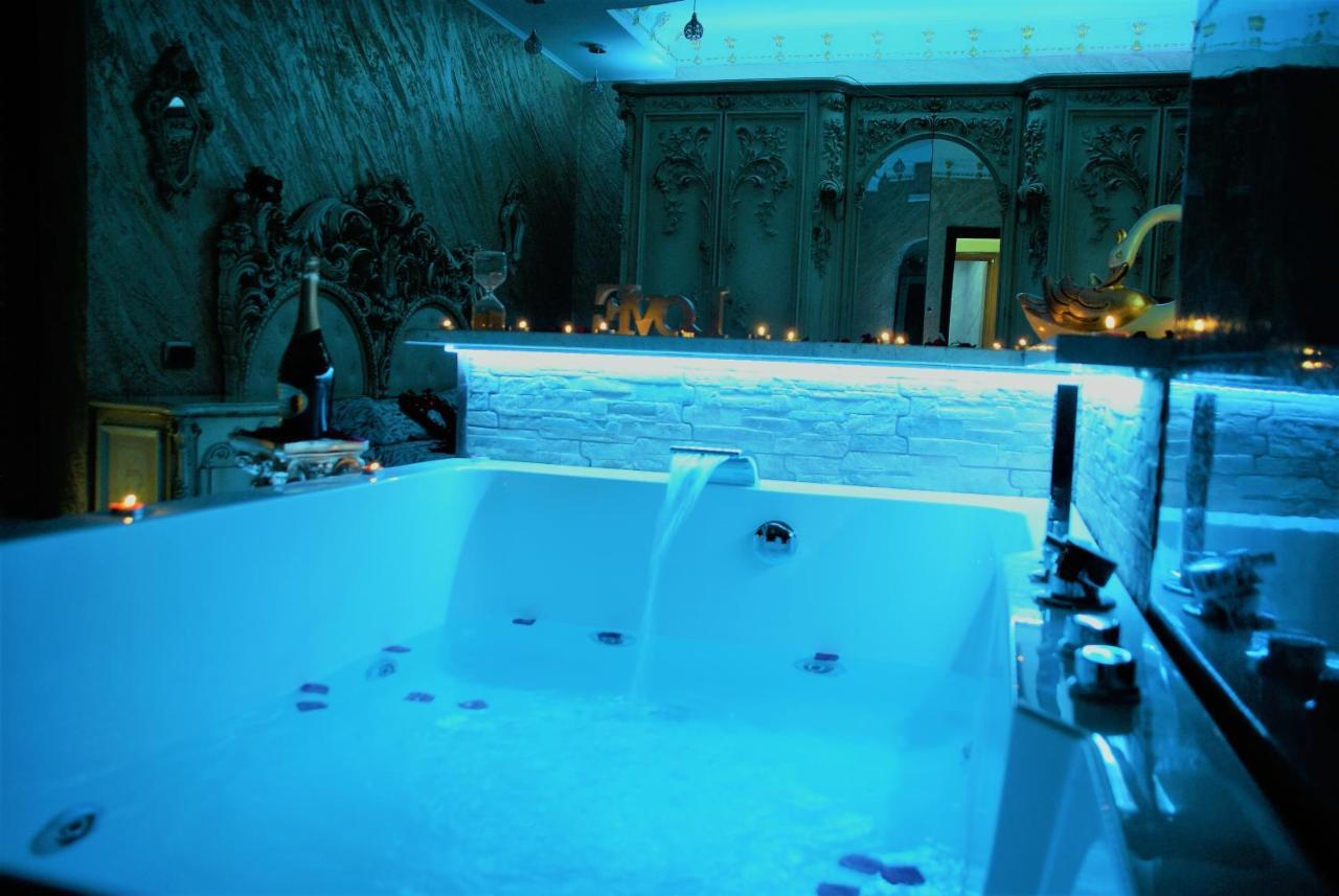 Gold Luxury Suite Home Roma エクステリア 写真