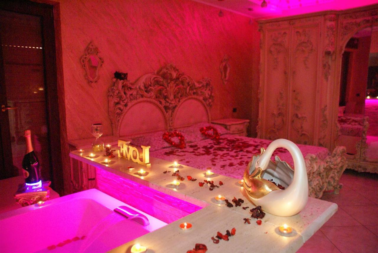 Gold Luxury Suite Home Roma エクステリア 写真