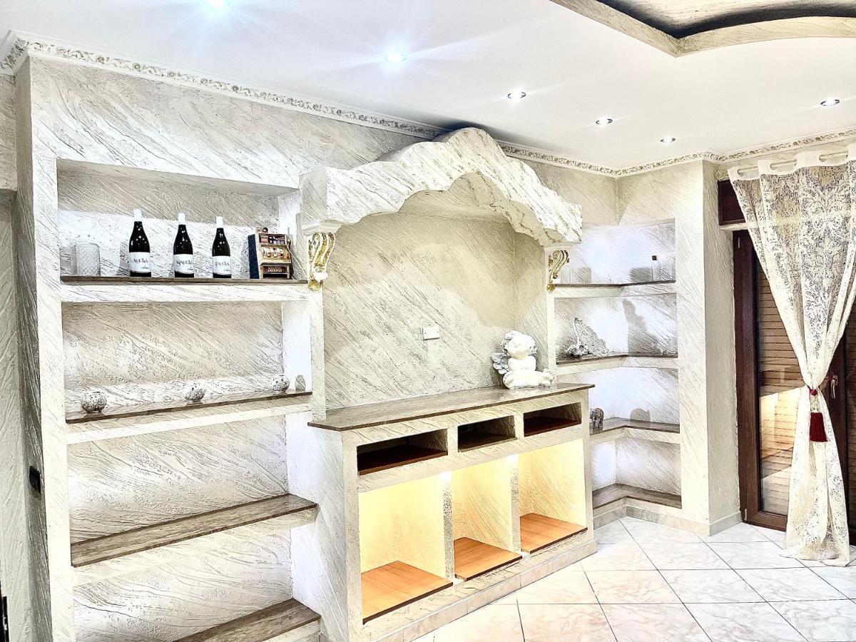 Gold Luxury Suite Home Roma エクステリア 写真
